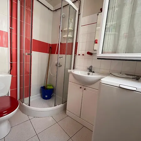 Casa de Férias Maison Avec Cour, à 25m De La Plage, Proche Centre Et Commerces - Fr-1-197-573