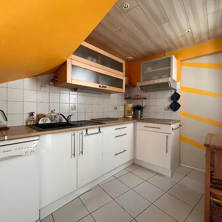 Maison Avec Cour, à 25m De La Plage, Proche Centre Et Commerces - Fr-1-197-573 Casa de Férias *