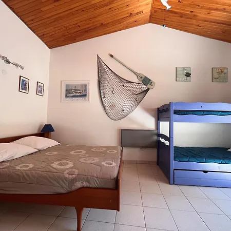 Maison Avec Cour, à 25m De La Plage, Proche Centre Et Commerces - Fr-1-197-573 Casa de Férias *