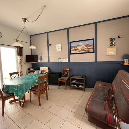 Maison Avec Cour, A 25m De La Plage, Proche Centre Et Commerces - Fr-1-197-573 *