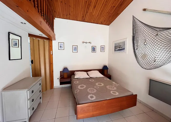 Casa vacanze Maison Avec Cour, à 25m De La Plage, Proche Centre Et Commerces - Fr-1-197-573