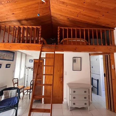 Maison Avec Cour, A 25m De La Plage, Proche Centre Et Commerces Сasa de vacaciones *